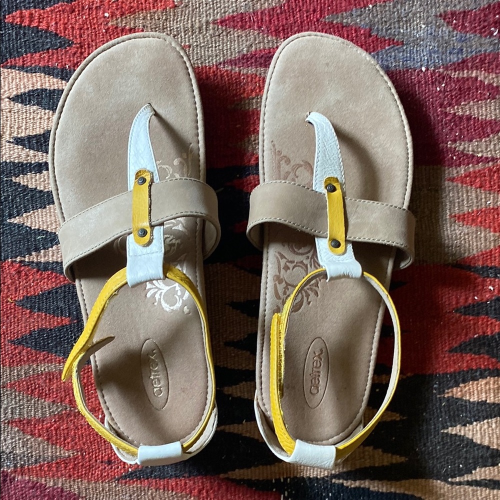 Aetrex Tan and Yellow Sandals T-Strap Design